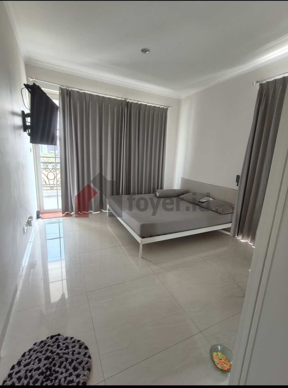 Listing photos